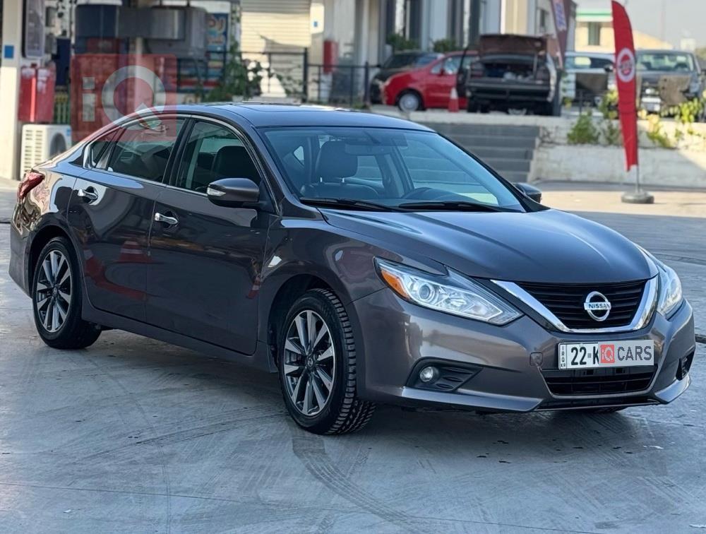 نيسان ألتيما